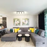 Tranquil 2br Private Heated Pool With Ocean Views & Cinema