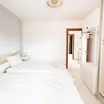Tranquil 2br Private Heated Pool With Ocean Views & Cinema Villa