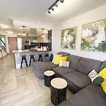 Tranquil 2br Private Heated Pool With Ocean Views & Cinema