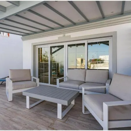Modern 2Br Villa Private Heated Pool, Bbq, Aircon, Costa Adeje וילה