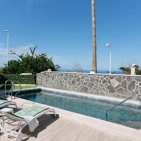 Tranquil 2br :private Pool & Ocean Views *