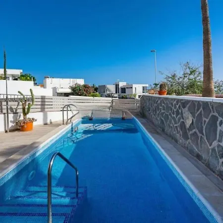 Villa Tranquil 2br :private Pool & Ocean Views Callao Salvaje